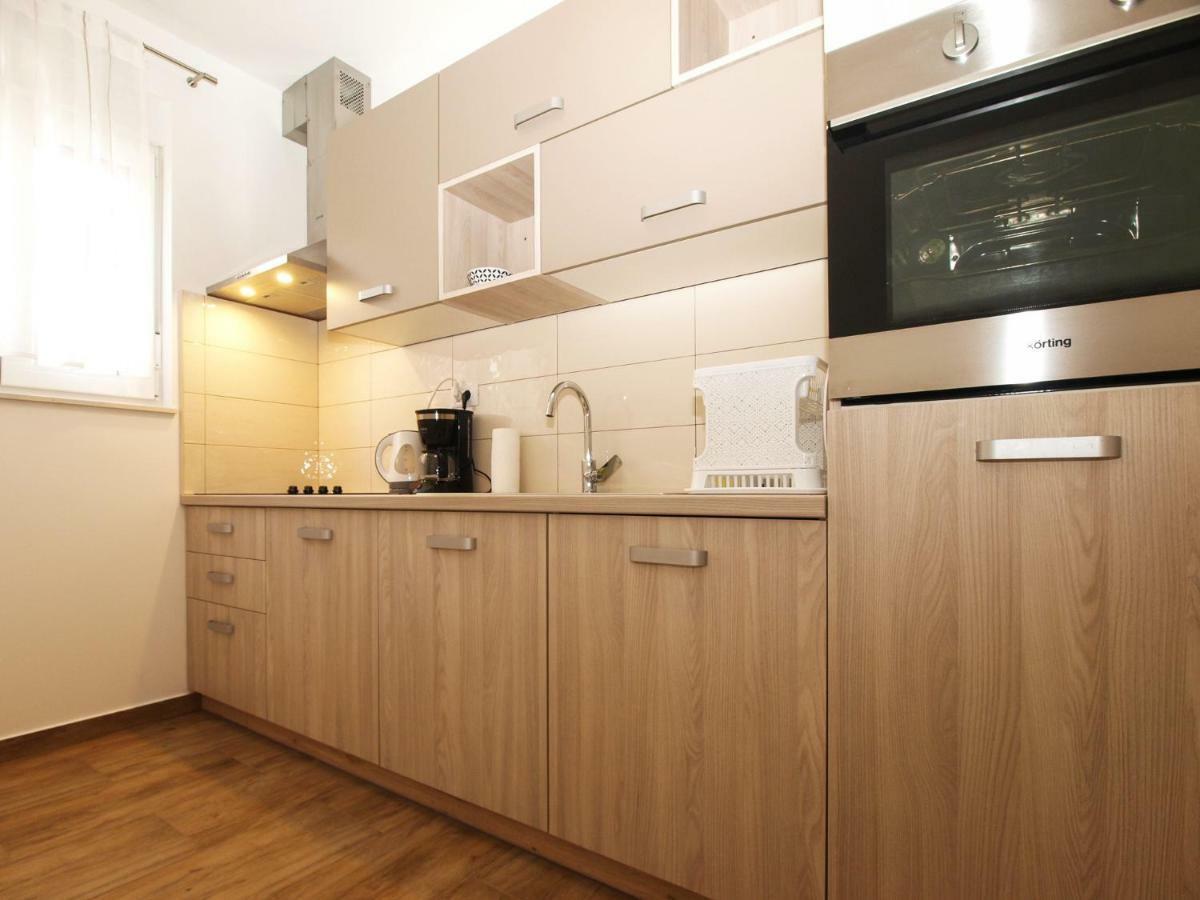 4 Stars Apartments-Pikula Fažana Eksteriør bilde