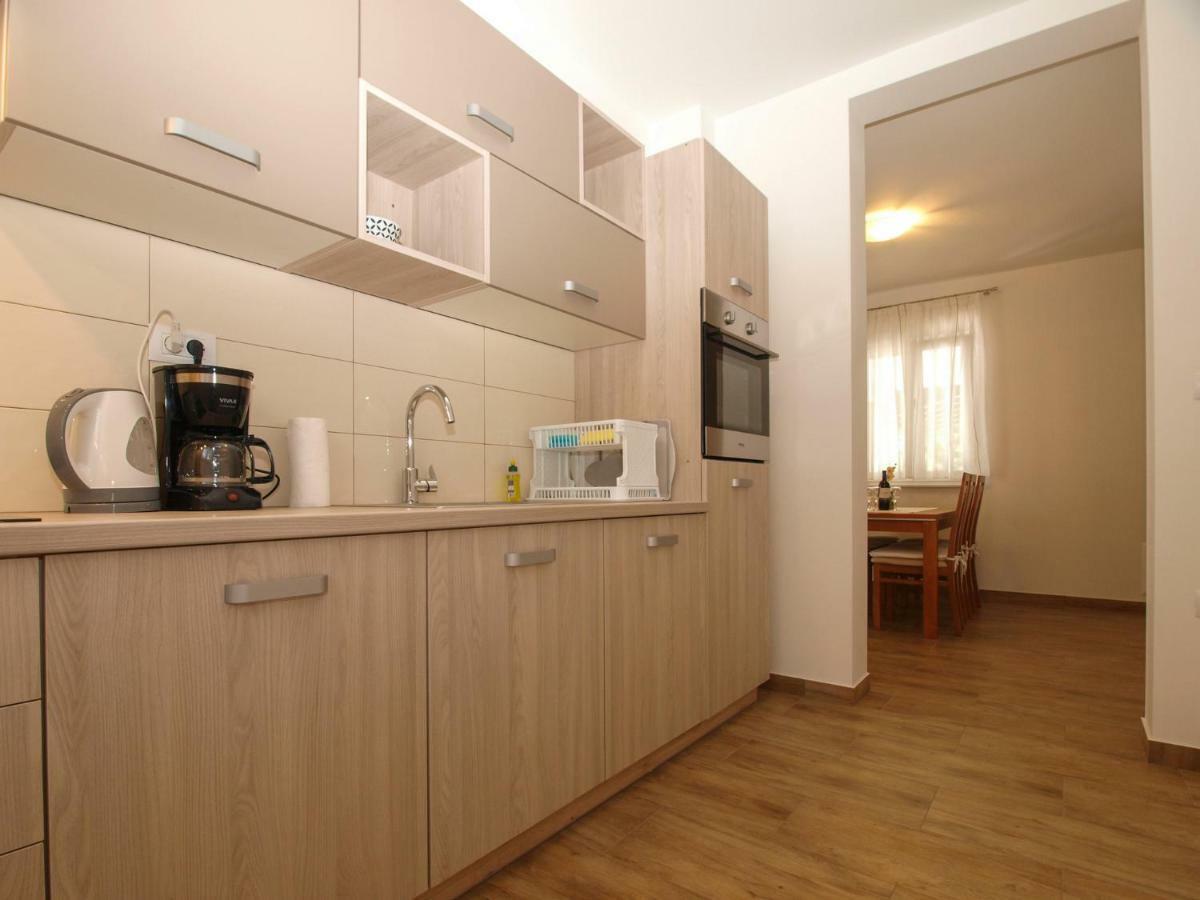 4 Stars Apartments-Pikula Fažana Eksteriør bilde