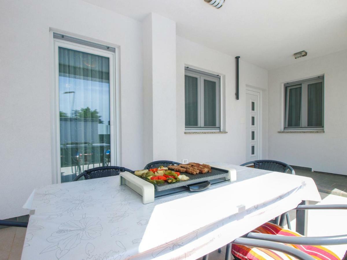 4 Stars Apartments-Pikula Fažana Eksteriør bilde