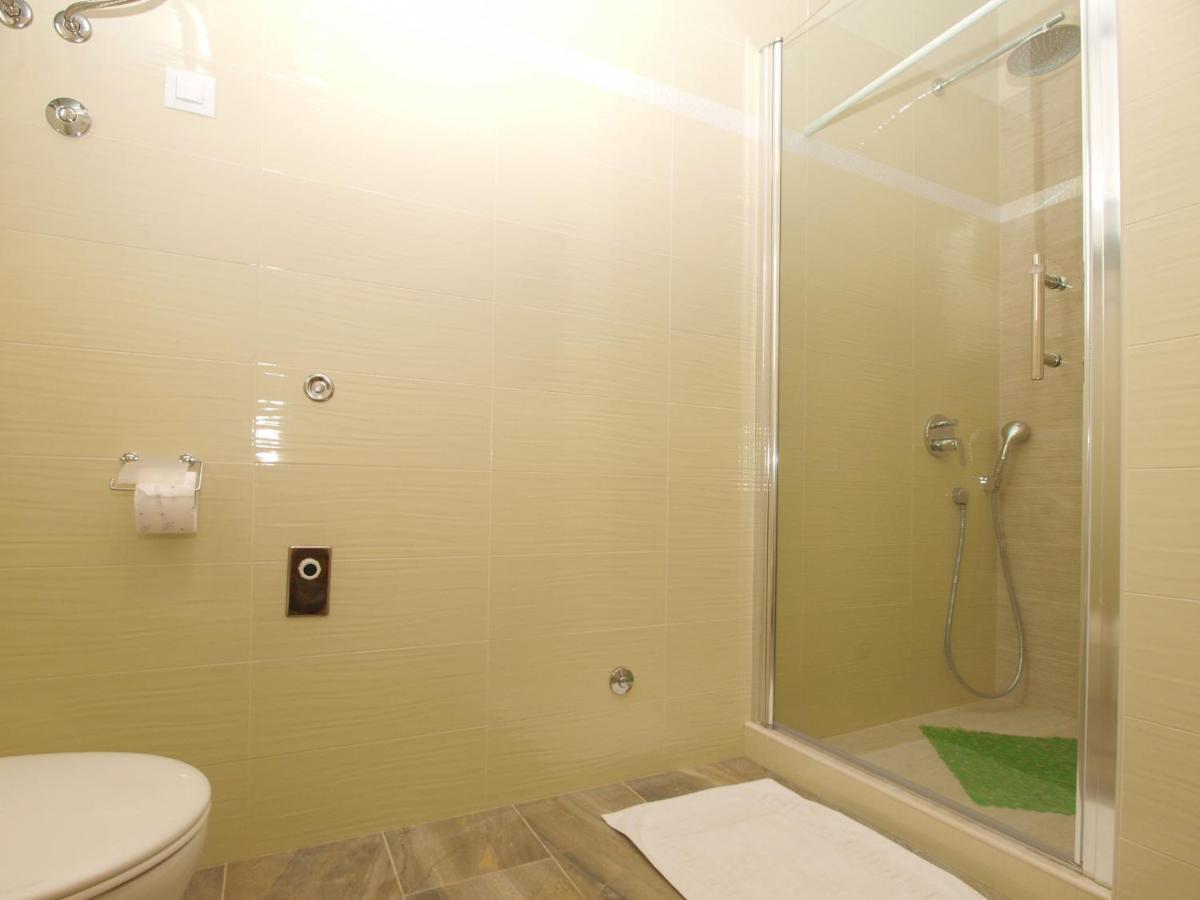 4 Stars Apartments-Pikula Fažana Eksteriør bilde